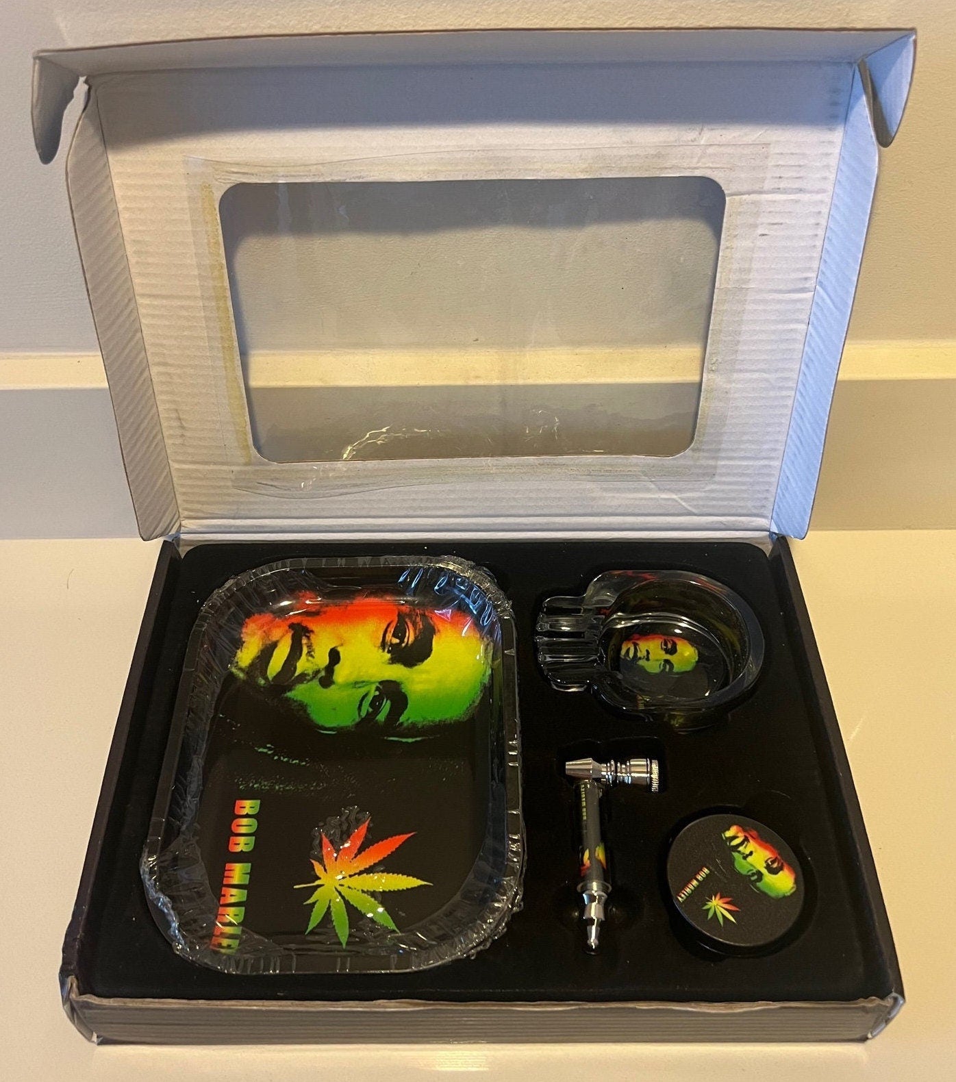 Smoking Kit - Ashtray, Rolling Tray, Grinder, Etc.